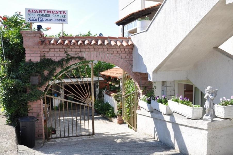 Apartments Josip Rab Town Exterior foto